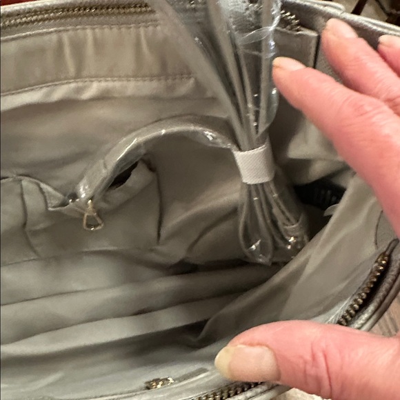 NWT Bebe Elegant Gray Tote Bag - Picture 9 of 11